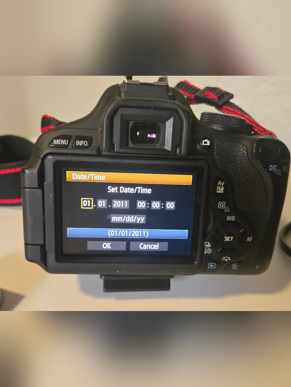 Canon EOS Rebel T3i DLSR Camera w/ Lens & Charger